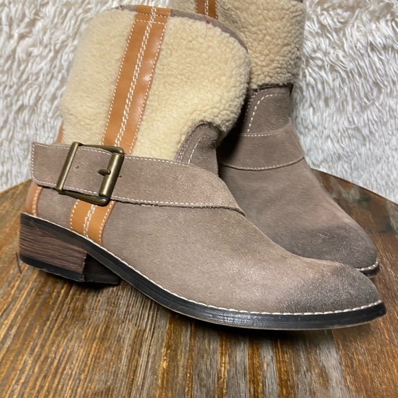 Kelsi Dagger Boots - Picture 4 of 9